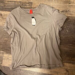 Gray Penguin Graphic Women's T-Shirt